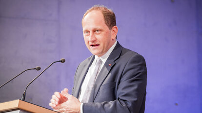 Alexander Graf Lambsdorff hielt die Laudatio auf Wunsch des Preisträgers.