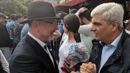 Armenien: Nikol Pashinyan zum Regierungschef gewählt