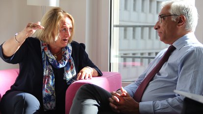 Sabine Leutheusser-Schnarrenberger im Gespräch mit Joseph Cannataci  