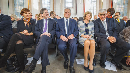 Bettina Stark-Watzinger, Karl-Heinz Paqué, Joachim Gauck, Daniela Schadt, Jürgen Morlok