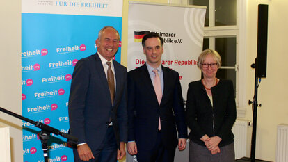 Liberale Und Frieden