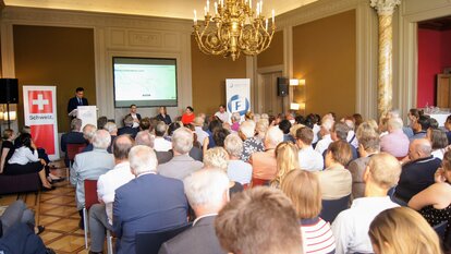 Podiumsdiskussion in der Schweizer Botschaft