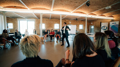 Rhetorik-Training mit Simon Bucknall, UK & Ireland Champion of Public Speaking