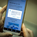 In Spanien stellen die Behörden Bürgern eine App zur Verfügung, mit der Symptome erfasst und verfolgt werden.