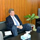 Dr. Hossain (left), Country Representative of FNF Bangladesh and Dr Meinardus (middle), Regional Director of FNF South Asia meeting with Ambassador (retired) Mohammed Farooq (right), Chief Information Commissioner at Information Commission of Bangladesh office.