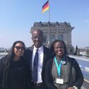 stanislas_zeze_mit_fatoumata_niang_nox_jacolabs_und_josephine_kande_adepme
