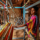 Woman weaving in the Dediapada