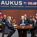  Der britische Premierminister Rishi Sunak trifft sich mit US-Präsident Joe Biden und dem australischen Premierminister Anthony Albanese im Marinestützpunkt Point Loma in San Diego