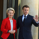 Der französische Präsident Emmanuel Macron und die Präsidentin der Europäischen Kommission Ursula von der Leyen