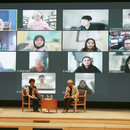 Displaying the moderator and speaker on the stage