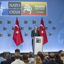 Der türkische Präsident Recep Tayyip Erdogan spricht auf einer Pressekonferenz der Nordatlantikvertragsorganisation (NATO)