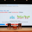 Title of the seminar on the screen