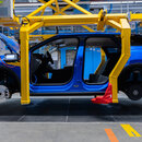 Ford Elektroauto vom Typ Explorer beim Produktionsstart in der Halle. Es ist das erste Elektroauto von Ford aus Europa.