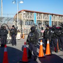 Members of the Mexican National Guard and the US border police monitored the ‘Paso del Norte’ border crossing.