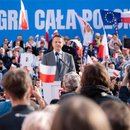 Rafal Trzaskowski, der Bürgermeister von Warschau und Kandidat der liberalen Bürgerkoalition, hält eine Wahlkampfveranstaltung und eine Kundgebung mit Wählern auf dem Hauptmarkt in Krakau, Polen.