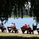 Ältere Menschen genießen die Rente 