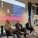 Podiumsdiskussion- von links nach rechts P.Langer, Dr.Holtzmann, J.J.Schumann