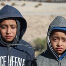 Kinder aus Guatemala sitzen auf dem Weg in die USA in Mexiko fest.