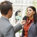 Crashkurs: Souverän vor Mikrofon und Kamera 