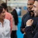 Smalltalk, der Türen öffnet: Mikro-Strategien für Netzwerkmomente