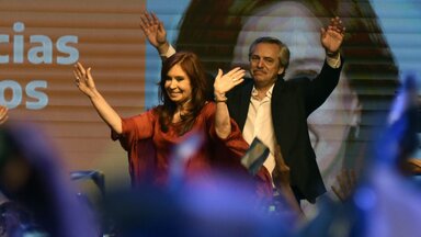 Wahlsieger Alberto Fernández und seine Vizekandidatin Cristina Kirchner