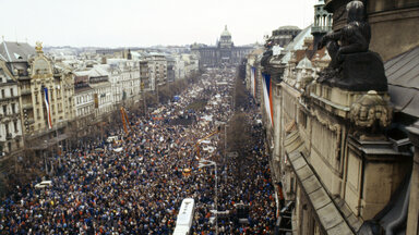 Großdemonstration auf dem Wenzelsplatz am 27. November 1989 in Prag