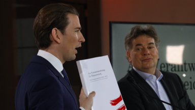 Foto: Kurz und Kogler bei der Präsentation des Koalitionsvertrages
