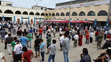 Schlange vor Nationalbank