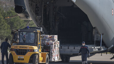 Beladen des Flugzeugs