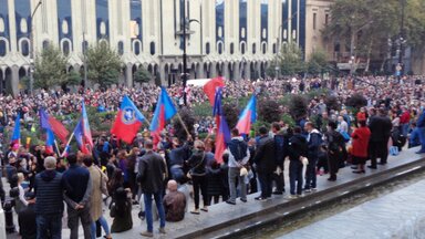 Proteste auf den Straßen in Georgien