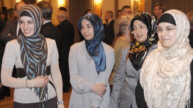 Studentinnen mit Koptüchern, Marmara Universität 