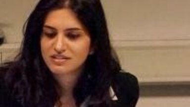 Foto 
  Elham
 
  Fakhro
