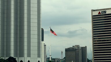 Economic policies in times of emergency