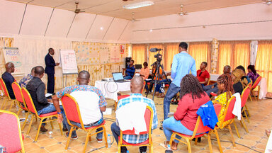 Formation politique des journalistes 