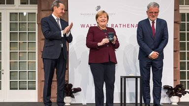 Angela Merkel erhält Walther- Rathenau- Preis