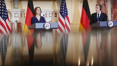 Außenministerin Annalena Baerbock (Bündnis 90/Die Grünen) gibt zusammen mit US-Außenminister Antony Blinken eine Pressekonferenz.