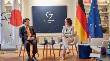 G7