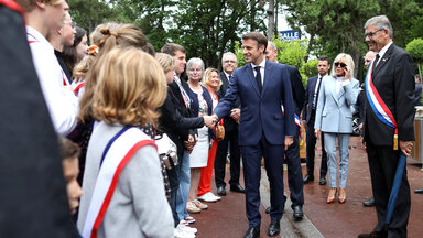 Der französische Präsident Emmanuel Macron in einem Wahllokal in Le Touquet, Nordfrankreich, anlässlich der französischen Parlamentswahlen am 19. Juni 2022