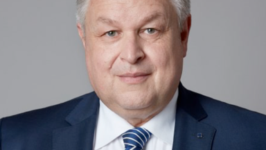 Foto 
  Michael Georg 
 
  Link
