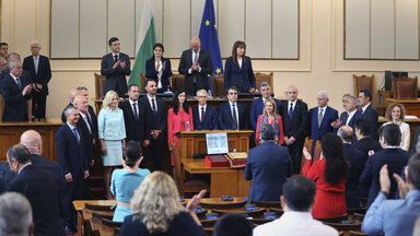 Der neu gewählte bulgarische Premierminister Nikolay Denkov und seine Regierung 