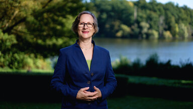 Foto 
  Liane
 
  Knüppel
