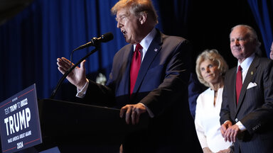 Donald Trump Henry McMaster Peggy South Carolina 