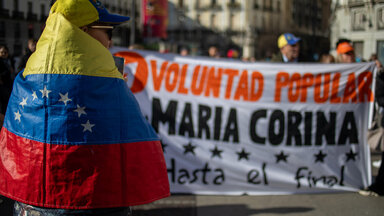 supporters of the opposition to the Venezuelan government of Nicolas Maduro have gathered this Sunday at an international meeting in support of the presidential candidate María Corina Machado under the slogan, "Venezuela does not surrender"