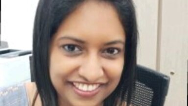 Foto 
  Niroshini 
 
  Rathnasinghe
