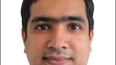 Foto 
  Deepak
 
  Pandaya
