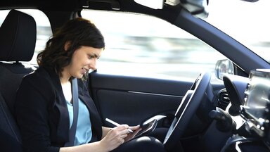 Gerade in Deutschland blicken die Menschen noch mit einer gewissen Skepsis auf die zunehmende Automatisierung des Automobils. 