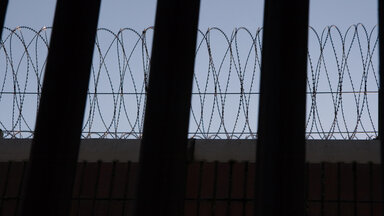 belarusische Soziologen, Wissenschaftler, Aktivisten und Journalisten. Diese wurden in Abwesenheit zu langen Haftstrafen verurteilt, weil sie sich für ein demokratisches Belarus einsetzen