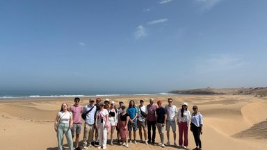 Die Stpendiaten bei einer Wanderung entlang der Atlantikküste