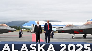 US-Präsident Donald Trump traf sich am Freitag, dem 15. August 2025, mit dem russischen Präsidenten Wladimir Putin zu einem Gipfeltreffen