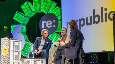 Nicole Büttner diskutiert mit Pascal Kaufmann und Céline Nauer